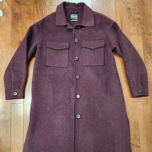 Simons women's burgundy shirt jacket with side pockets in size medium